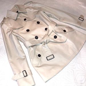 COACH SOLID SHORT CLASSIC BELTED TRENCH COAT WITH SLIP POCKETS SIZE XXS